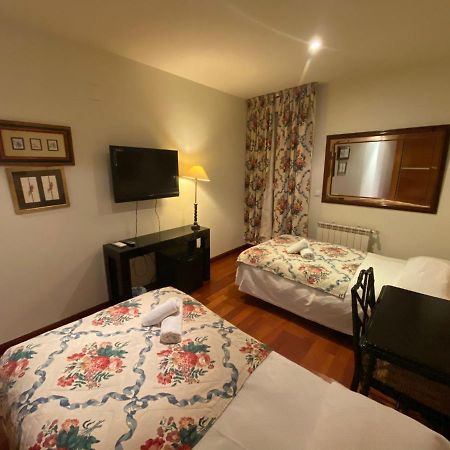 Ch Hostal Victoria Cuenca  Ngoại thất bức ảnh