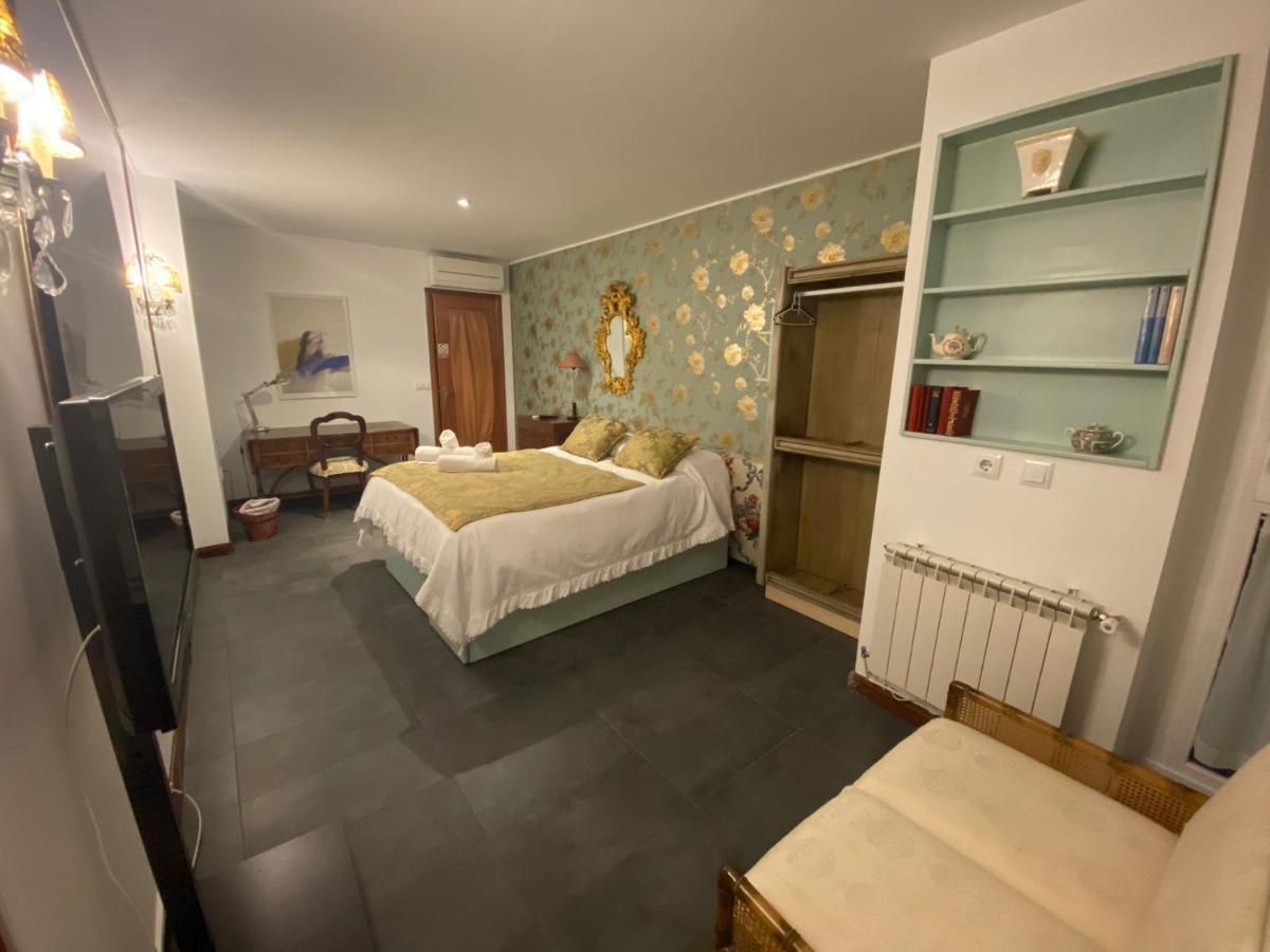 Ch Hostal Victoria Cuenca  Ngoại thất bức ảnh