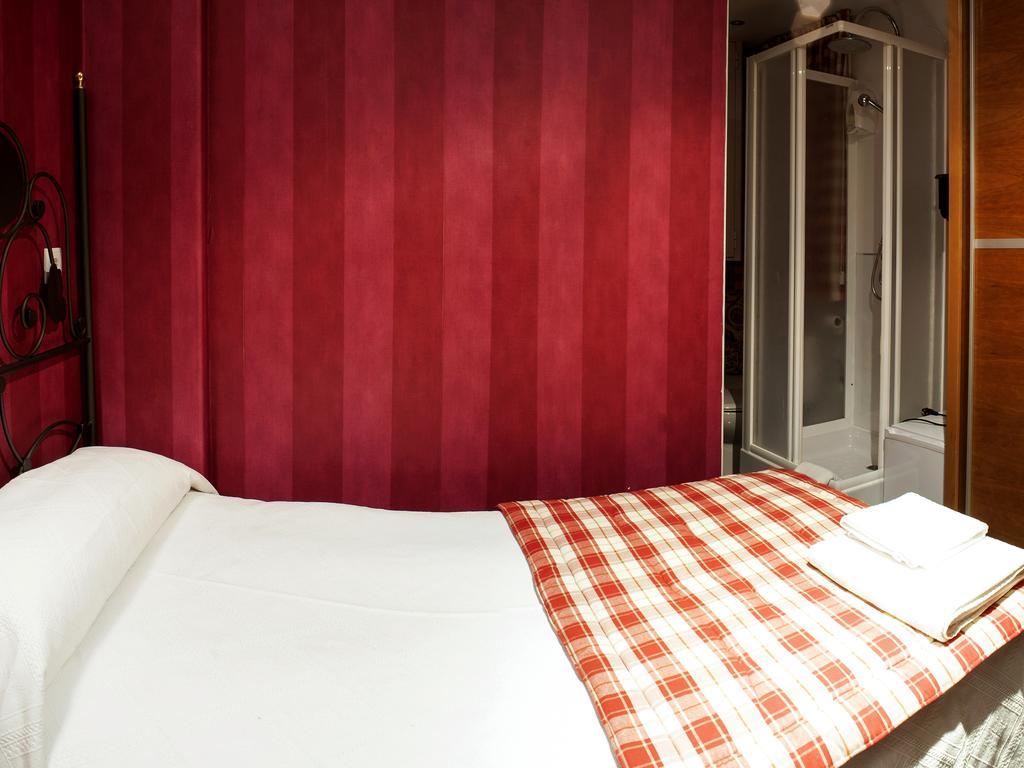 Ch Hostal Victoria Cuenca  Ngoại thất bức ảnh