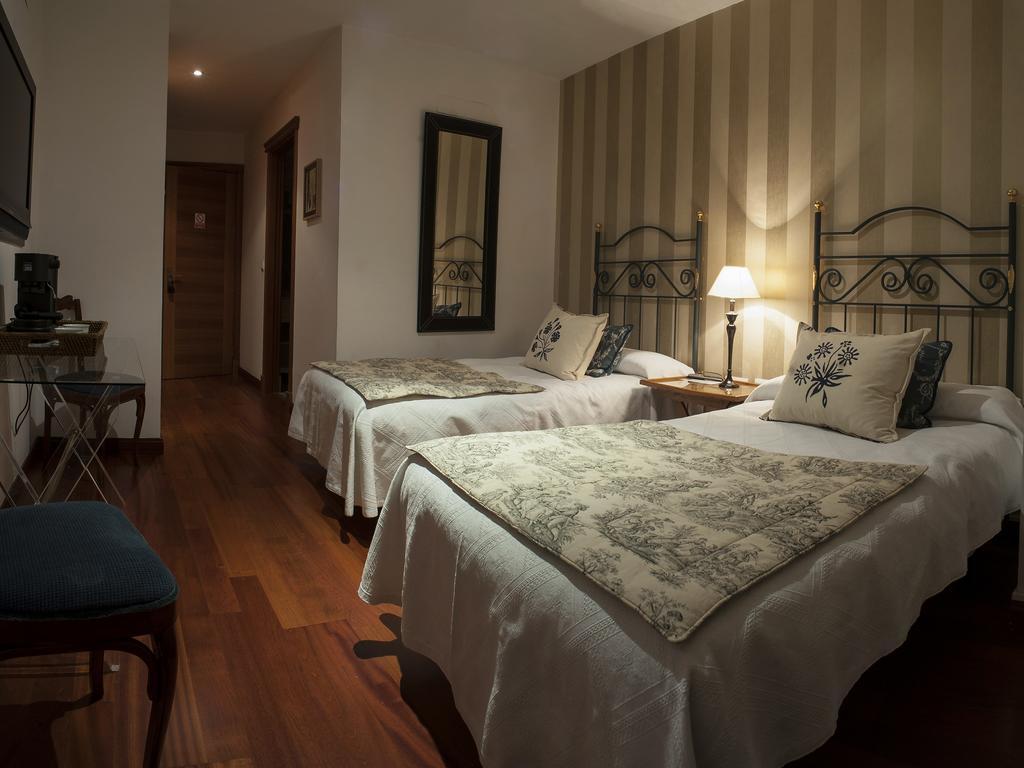 Ch Hostal Victoria Cuenca  Ngoại thất bức ảnh