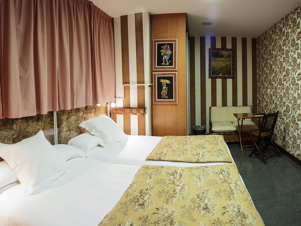 Ch Hostal Victoria Cuenca  Ngoại thất bức ảnh