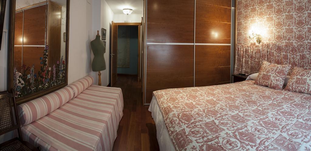 Ch Hostal Victoria Cuenca  Ngoại thất bức ảnh