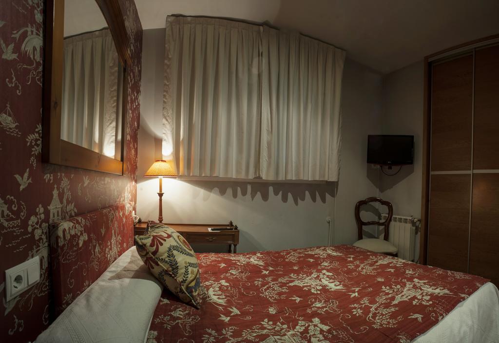Ch Hostal Victoria Cuenca  Ngoại thất bức ảnh