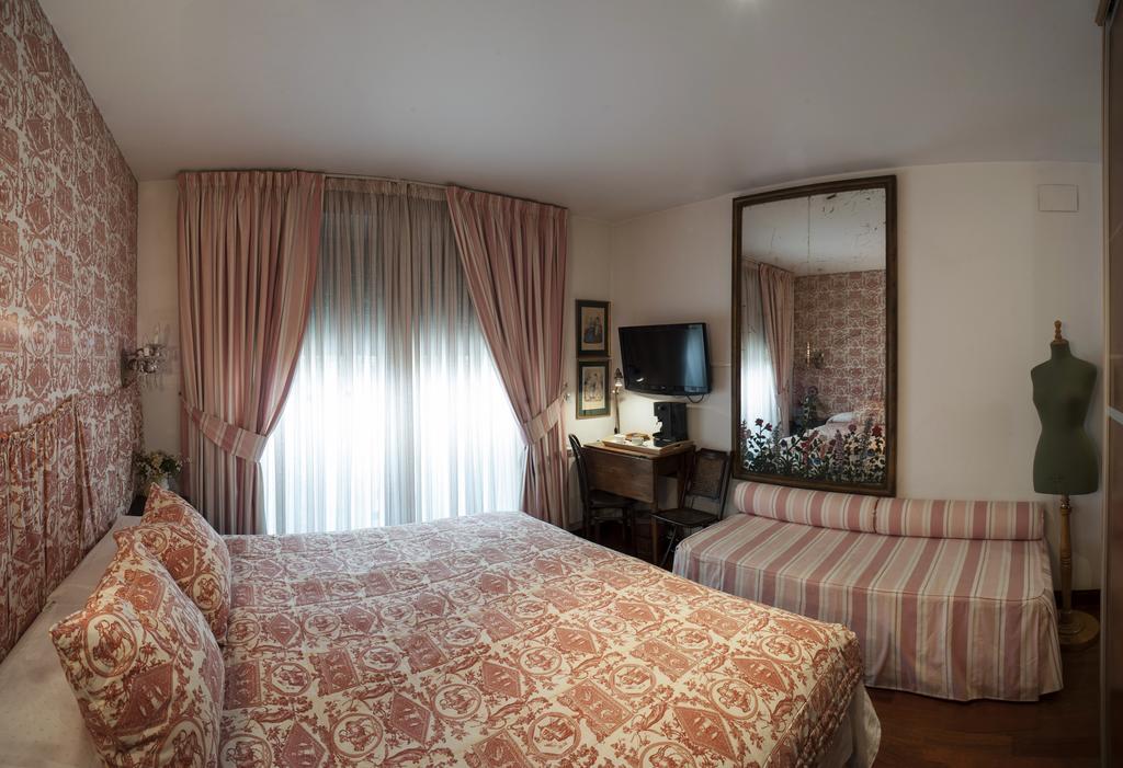 Ch Hostal Victoria Cuenca  Ngoại thất bức ảnh